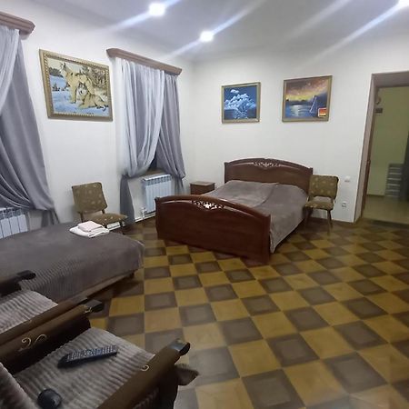 Alex B&B Kapan Екстериор снимка